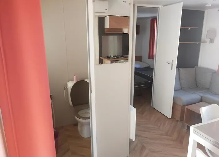 Camping Mobil Au Precieux