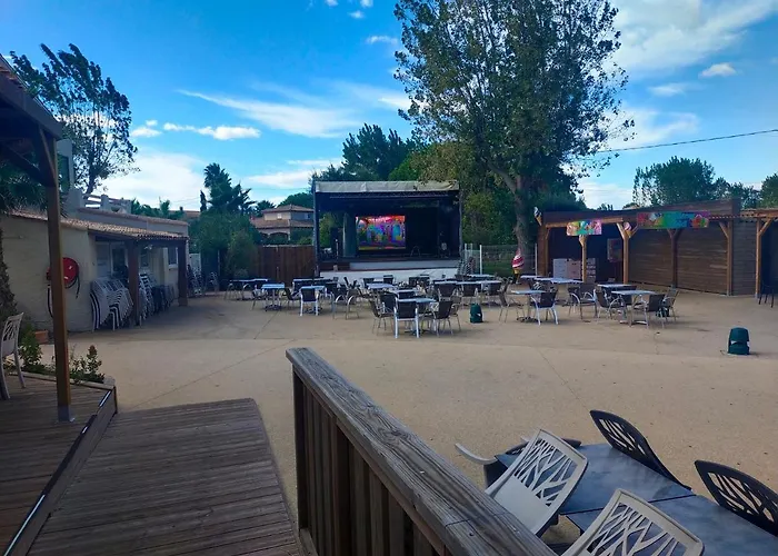 Camping Mobil Au Precieux *